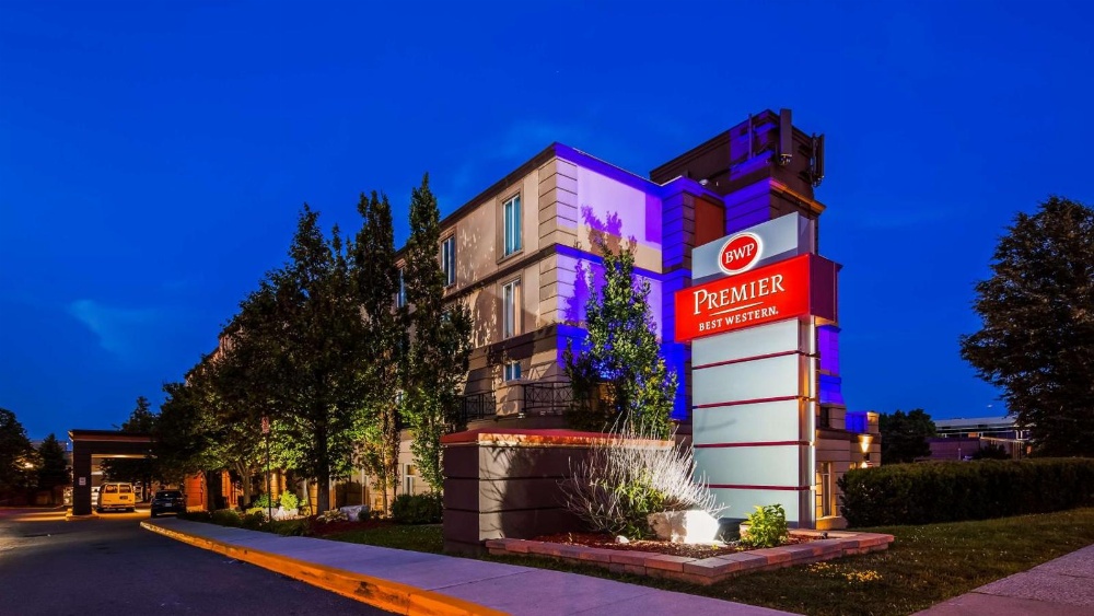 Best Western Premier Toronto Airport Carlingview Hotel Main image