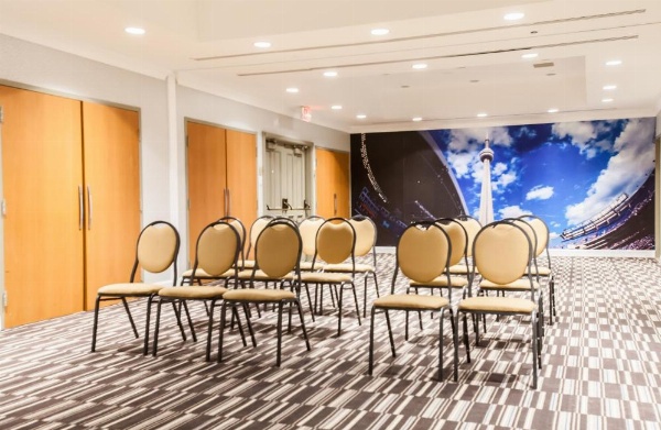 Best Western Premier Toronto Airport Carlingview Hotel image 25